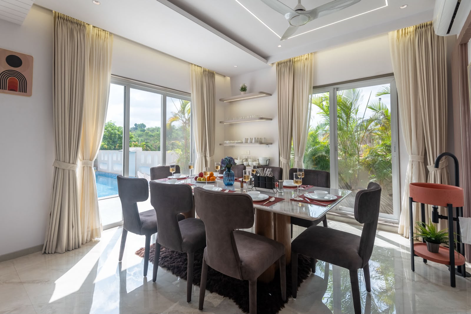 The Morning Star, Villa 4