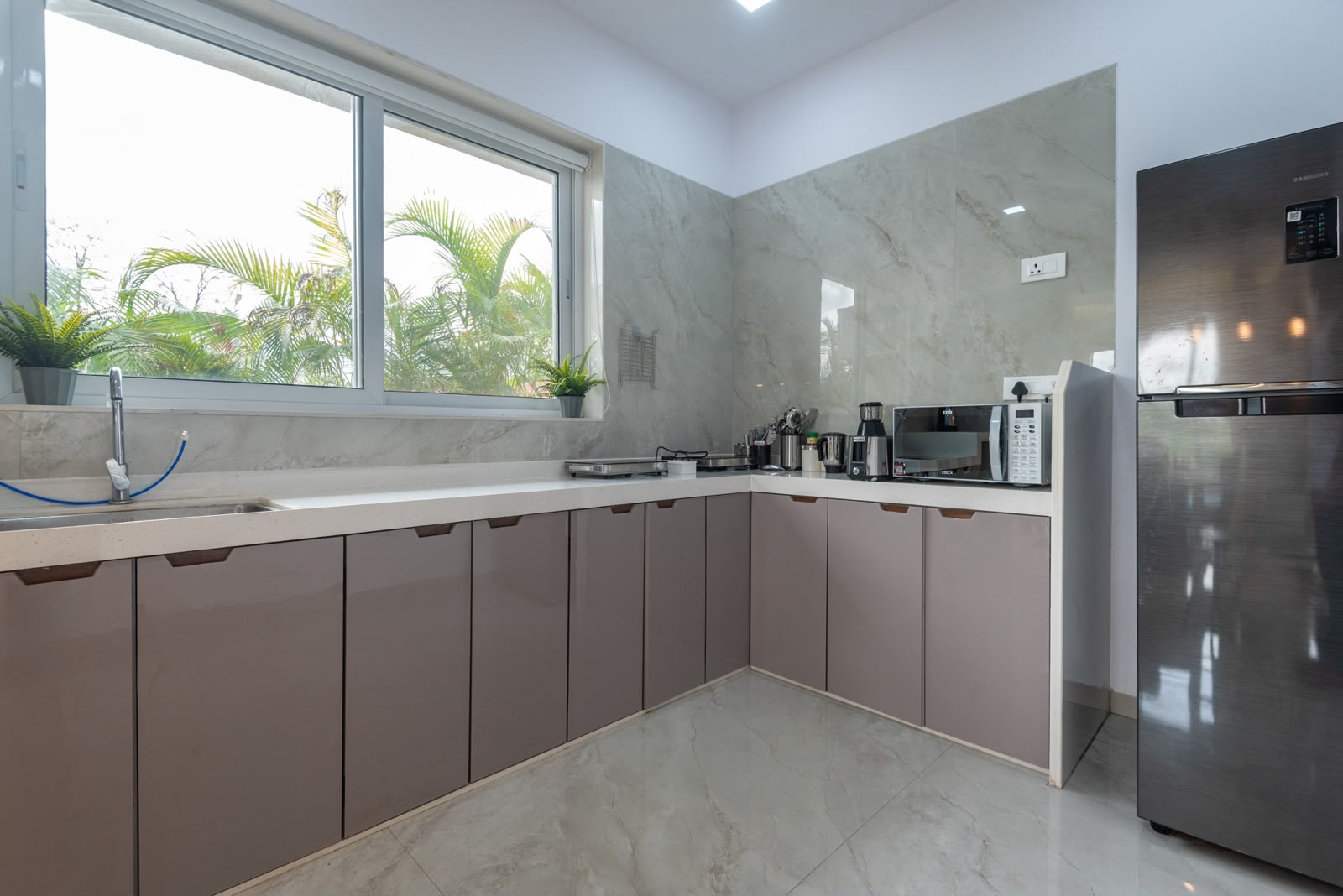 The Morning Star, Villa 4